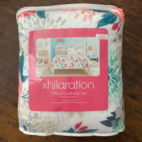 xhilaration floral bedding